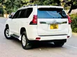 Toyota Land Cruiser Prado 2011 White - 4