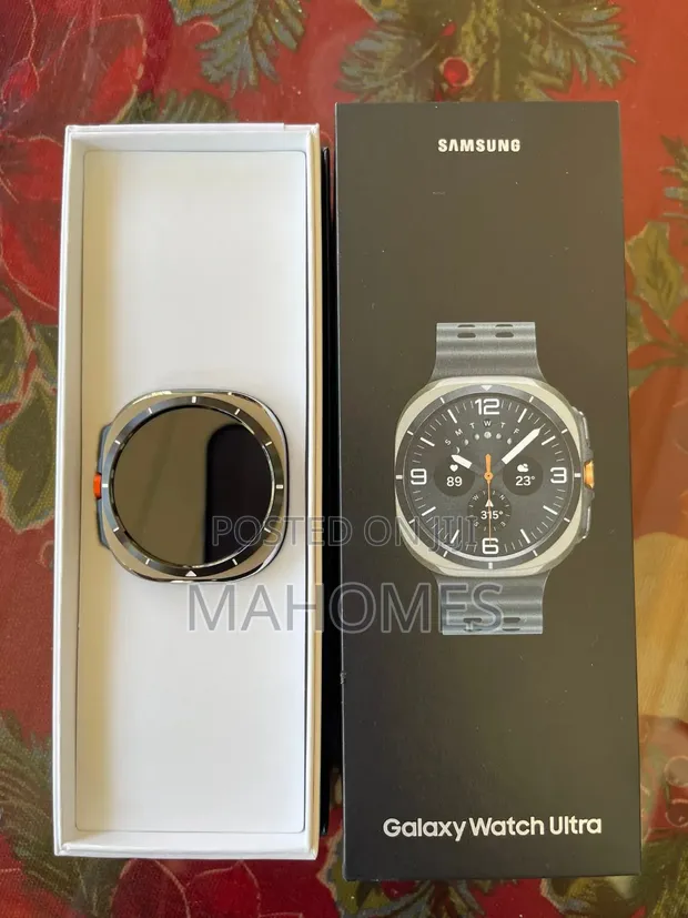Samsung Galaxy Watch Ultra LTE (2025) Titanium Silver - 1
