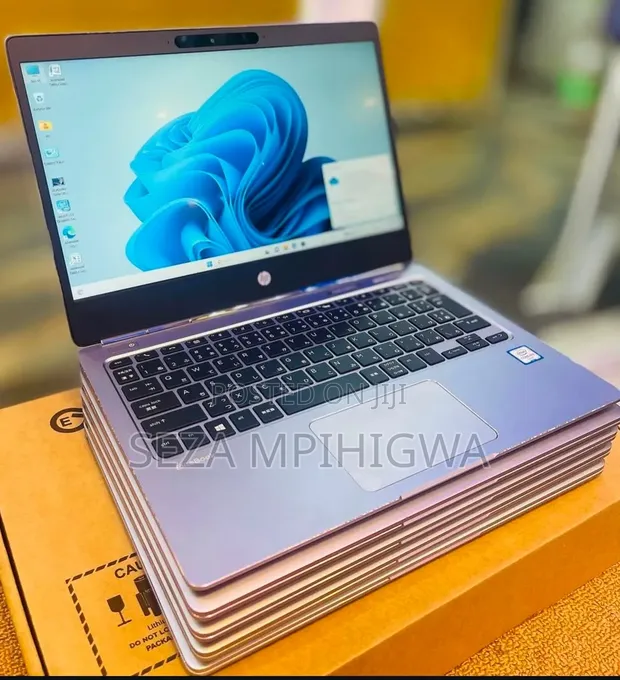 Laptop HP EliteBook Folio G1 - 8GB RAM, 256GB SSD - 1