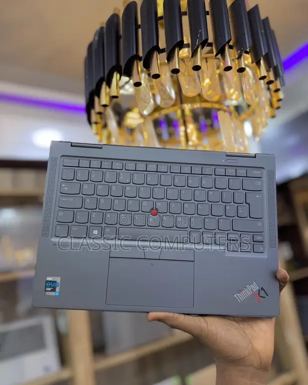 Laptop Lenovo ThinkPad X1 Yoga Gen 6 - Core i7, 16GB RAM, 512GB SSD - 1