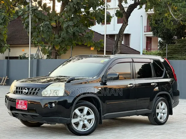 Nissan X-Trail 2009 Black - 1
