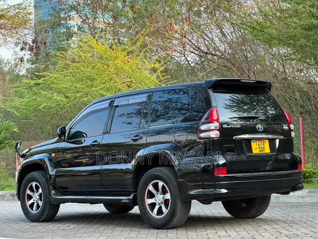 Toyota Land Cruiser Prado 2008 Black - 1