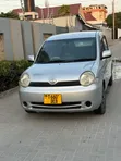 Toyota Sienta 2005 Silver - 1