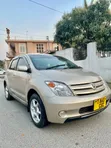 Toyota IST 2004 Gold - 3