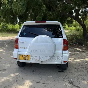 Toyota RAV4 2003 White Automatic