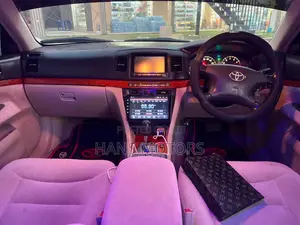 Toyota Mark II Grande 2004