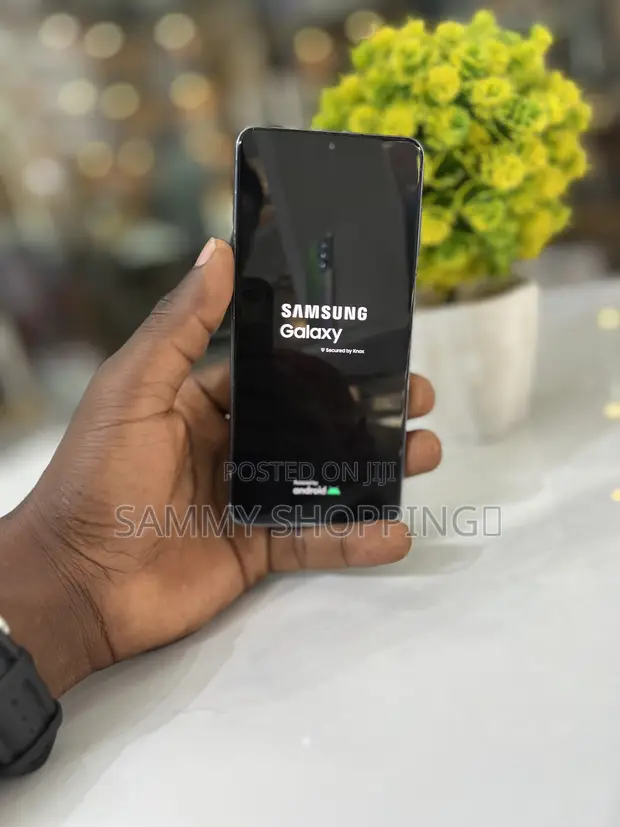 Samsung Galaxy S21 5G 128GB Black - 1