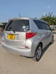 Toyota Ractis 2012 Silver - 4