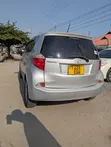 Toyota Ractis 2012 Silver - 5