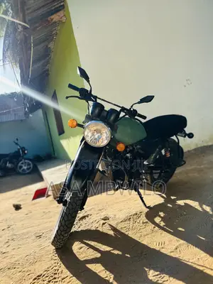 Bajaj Boxer 125 2019 Nyeusi