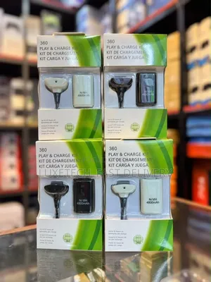 Xbox 360 Play & Charge Kit - Rechargeable Battery & USB Cable