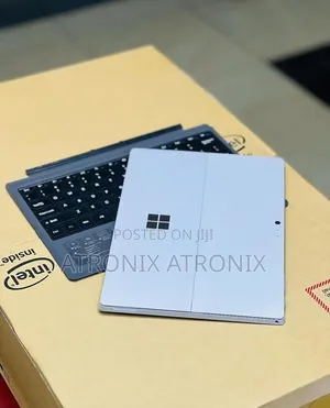 Microsoft Surface Pro 4 - 8GB RAM, 256GB SSD