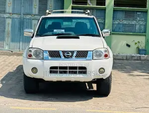 Nissan Hardbody NP300 2015 White