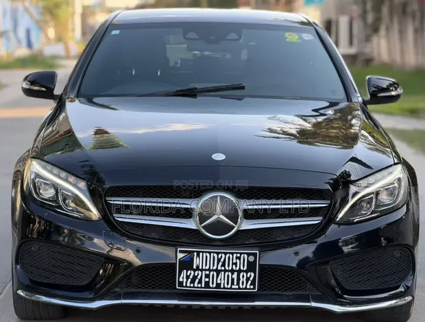 Mercedes-Benz C200 2015 Nyeusi - 1