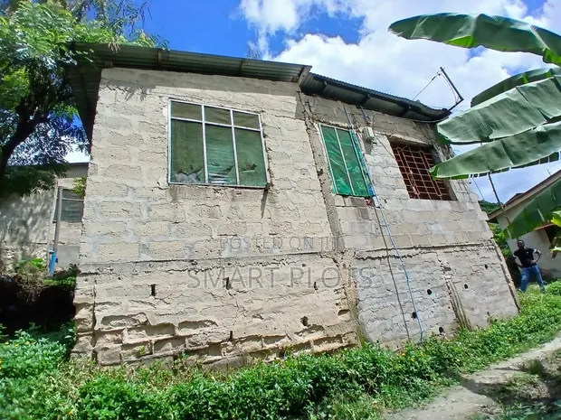 Nyumba ya Vyumba Viwili Yenye Umeme Inauzwa - 1