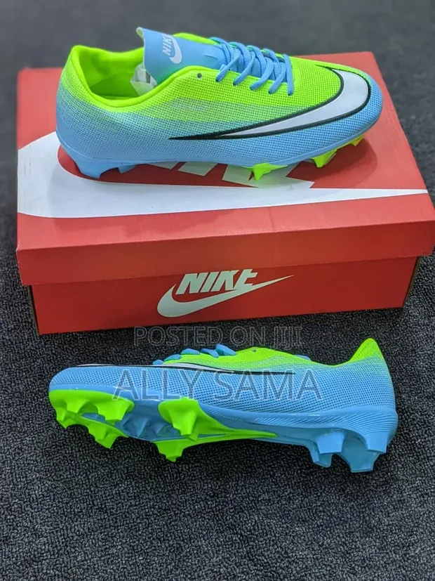 Men's Nike Football Boots - 1