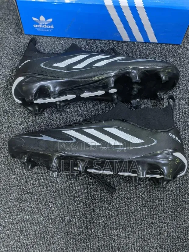 Men's Adidas Football Boots - 1