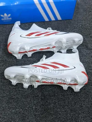 Viatu vya Mpira wa Miguu vya Wanaume Adidas