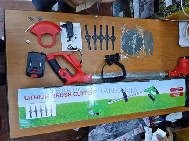 Mkasi wa Kuchania Nyasi na Betri Inayochajiwa, Upana wa 30cm - 1