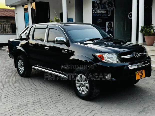 Toyota Hilux 2.5 D-4D Double Cab 2008 Black - 1