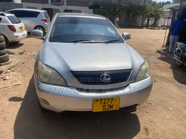 Toyota Harrier 2003 Beige - 1