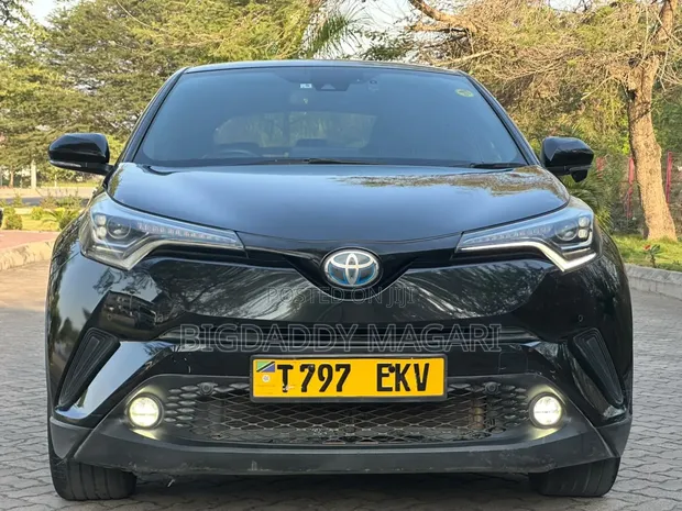 Toyota C-HR 2017 Hybrid - 1