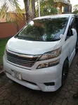 Toyota Vellfire 2011 White - 1