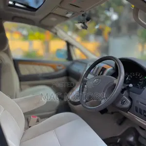 Toyota Alphard 2006