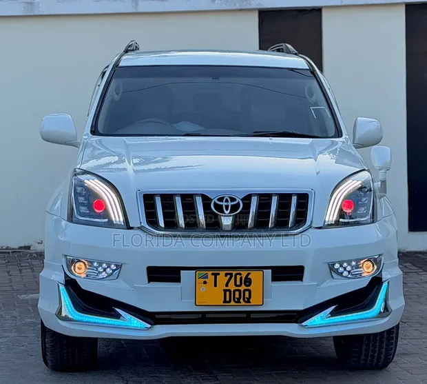 Toyota Land Cruiser Prado 2007 White - 1