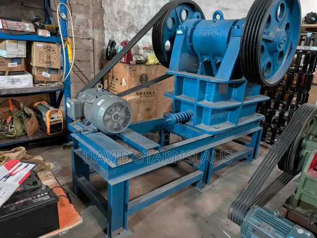 Jaw Crusher PE250*400 (5-10tph) na Motor - Mpya Kabisa - 1