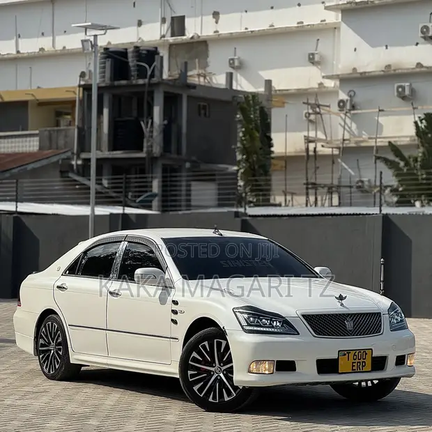 Toyota Crown Athlete 2005 - 1