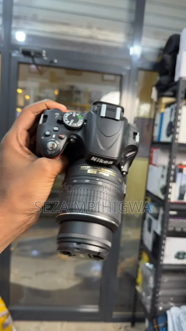 Nikon D5100 DSLR with 18-55mm Lens - Full HD Video, 16.2MP, Rotating Screen - 1