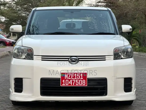 Toyota Corolla Rumion 2009 White - 1