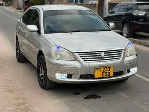 Toyota Premio 2004 Nyeupe