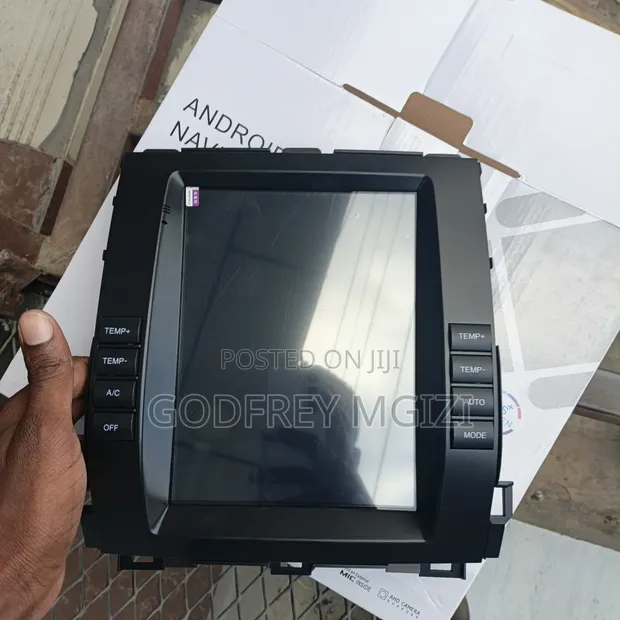 Toyota Land Cruiser Prado 120 Radio (2002-2009 Tesla Style) - 1