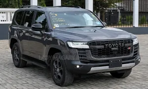Toyota Land Cruiser LC300 GR Sport 2023