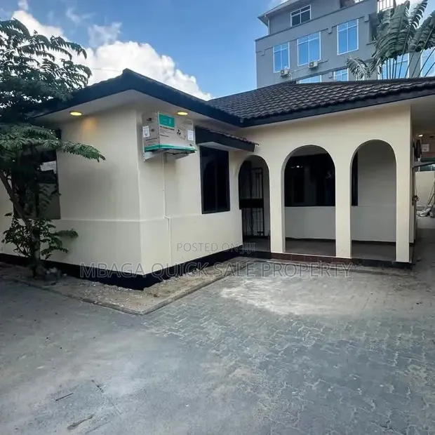 3 Bedroom Standalone House for Rent in Kinondoni - 1