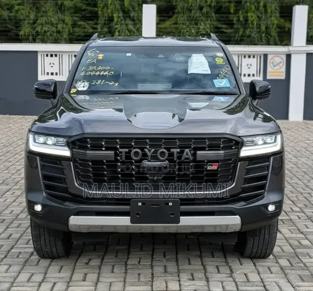 2023 Toyota Land Cruiser GR Sport 3.3L Diesel - 1