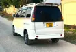 Toyota Noah 2001 White - 2