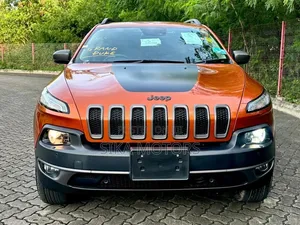 Jeep Cherokee 2016 - Orange
