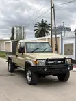 Toyota Land Cruiser 79 Series 2015 Beige - 4