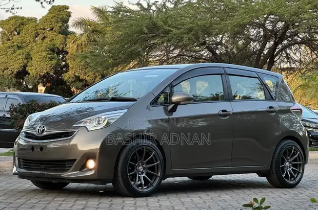 Toyota Ractis 1.5 FWD 2015 Brown - 1