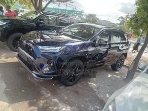 Toyota RAV4 GR Sport 2022 Hybrid 4WD