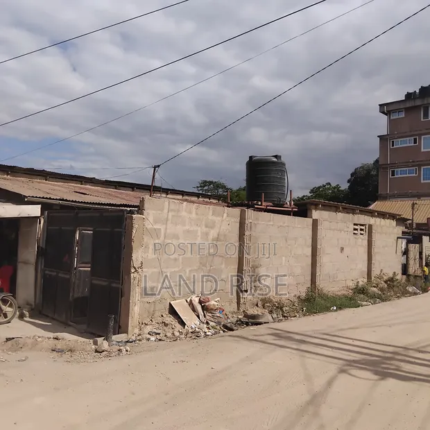 Nyumba 341 SQM ya Kubomolewa - Sinza Karibu na Mlimani City - 1