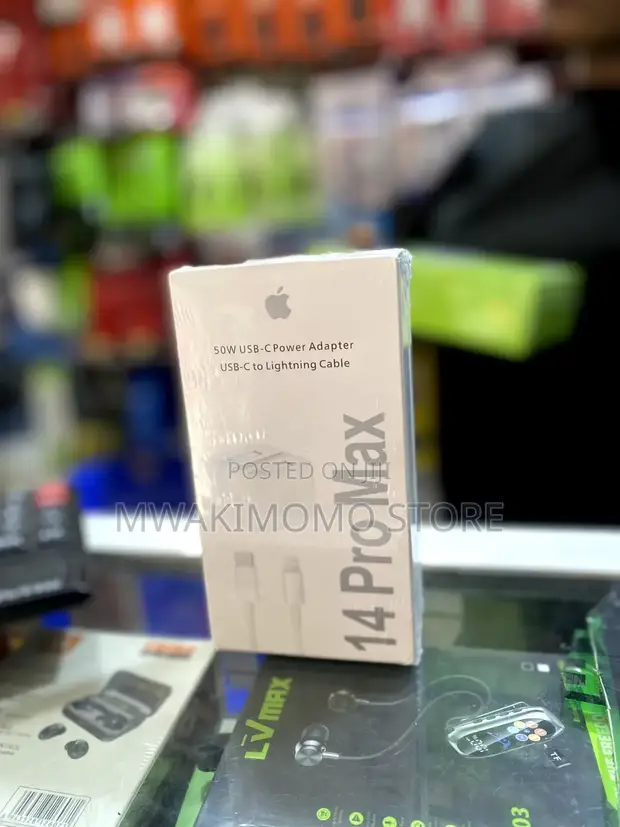 iPhone 14 Pro Max 50W Fast Charger - 1