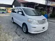 Toyota Alphard 2.4 Petrol AWD 2005 Nyeupe - 1
