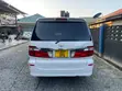 Toyota Alphard 2.4 Petrol AWD 2005 Nyeupe - 4