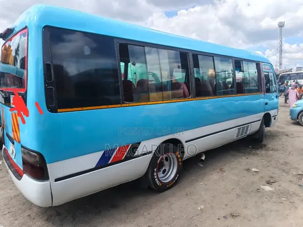 Toyota Coaster 2004 - Long Body - 1