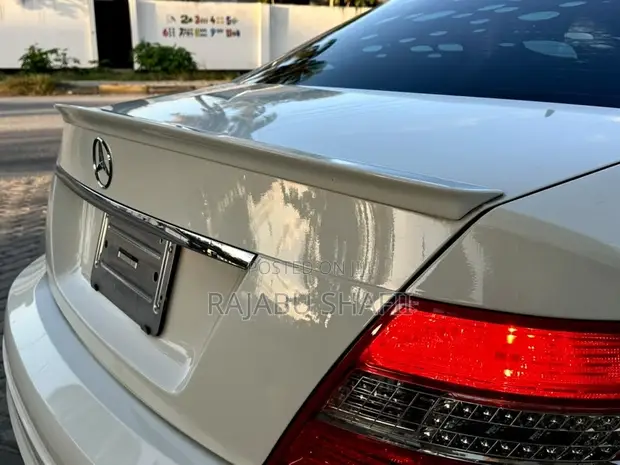 Mercedes-Benz C-Class 2008 - 1