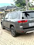 Toyota Land Cruiser LC300 GR 3.3L Diesel 2024 - 1